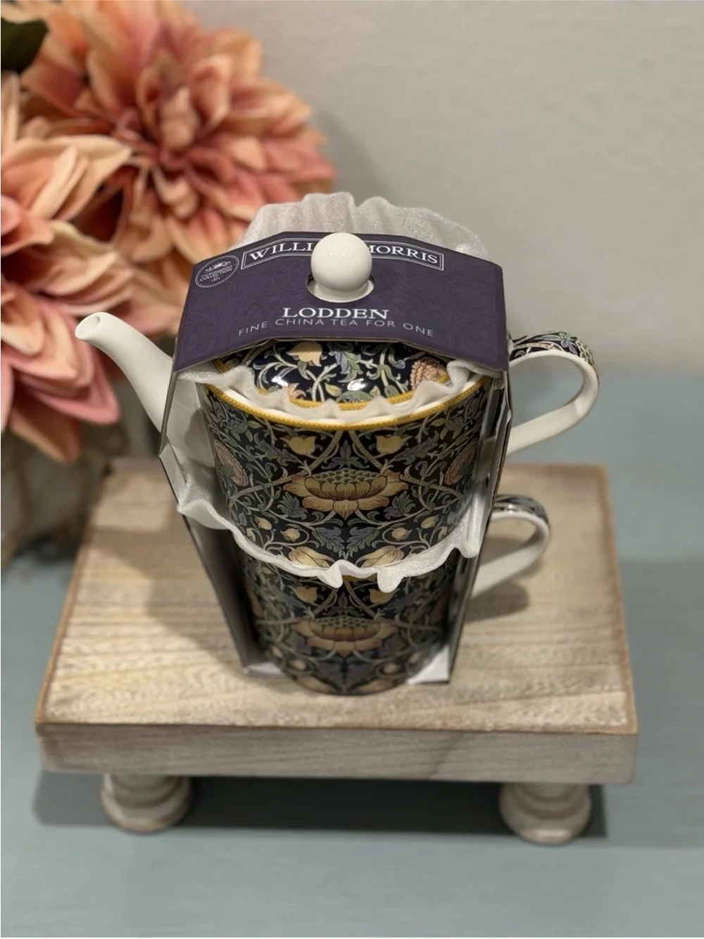 NEW! William Morris LODDEN Floral Design Fine China- Tea For One Teapot 3 pc Set